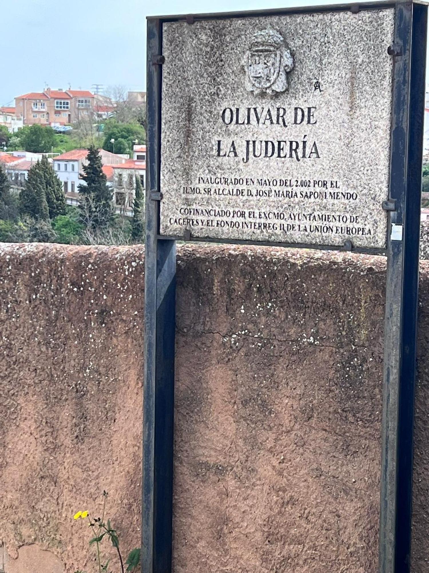 La Terraza De Consolacion 17 Caceres Luaran gambar